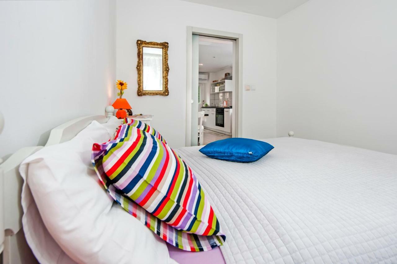 Apartman Delfin Rovinj Exterior foto