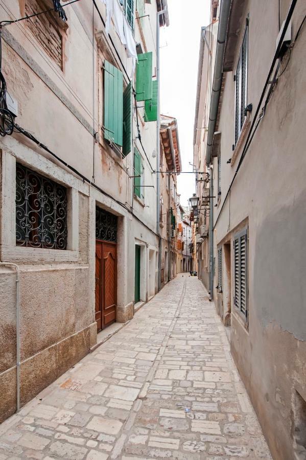 Apartman Delfin Rovinj Exterior foto